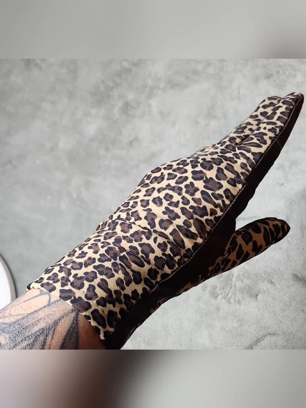 Women's Leaopard Print Brown Faux Suede & Lycra Trim Gloves One Size